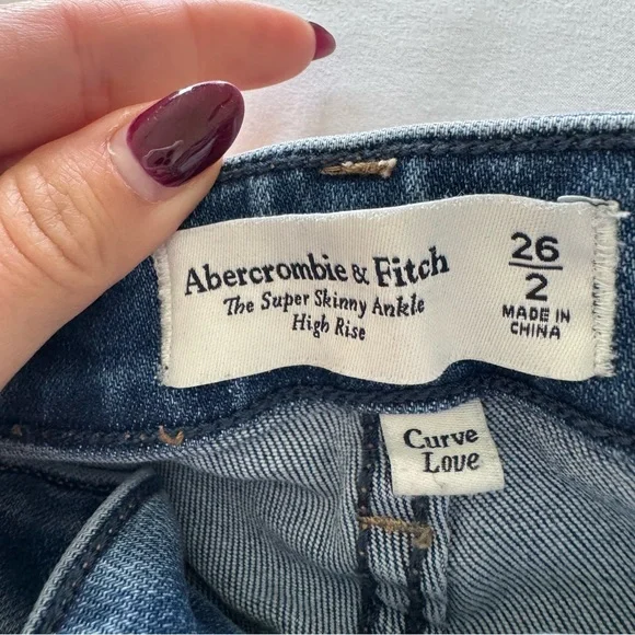 Abercrombie & Fitch Blue High-Rise Women's Jeans - Picture 3 of 3